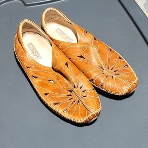 pikolinos summer loafers